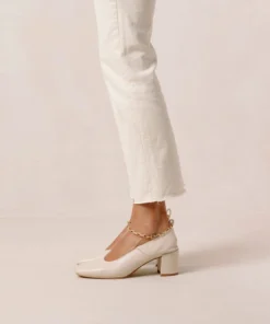 ALOHAS Agent Anklet Ivory Shoes
