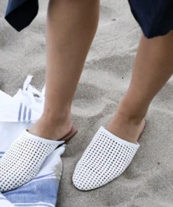 ALOHAS Agnes White Shoes