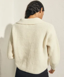 ALOHAS Airliner Sweater Ivory Clothing