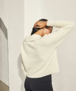 ALOHAS Airliner Sweater Ivory Clothing