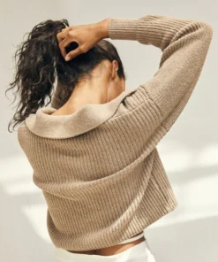 ALOHAS Airliner Sweater Nutmeg Clothing