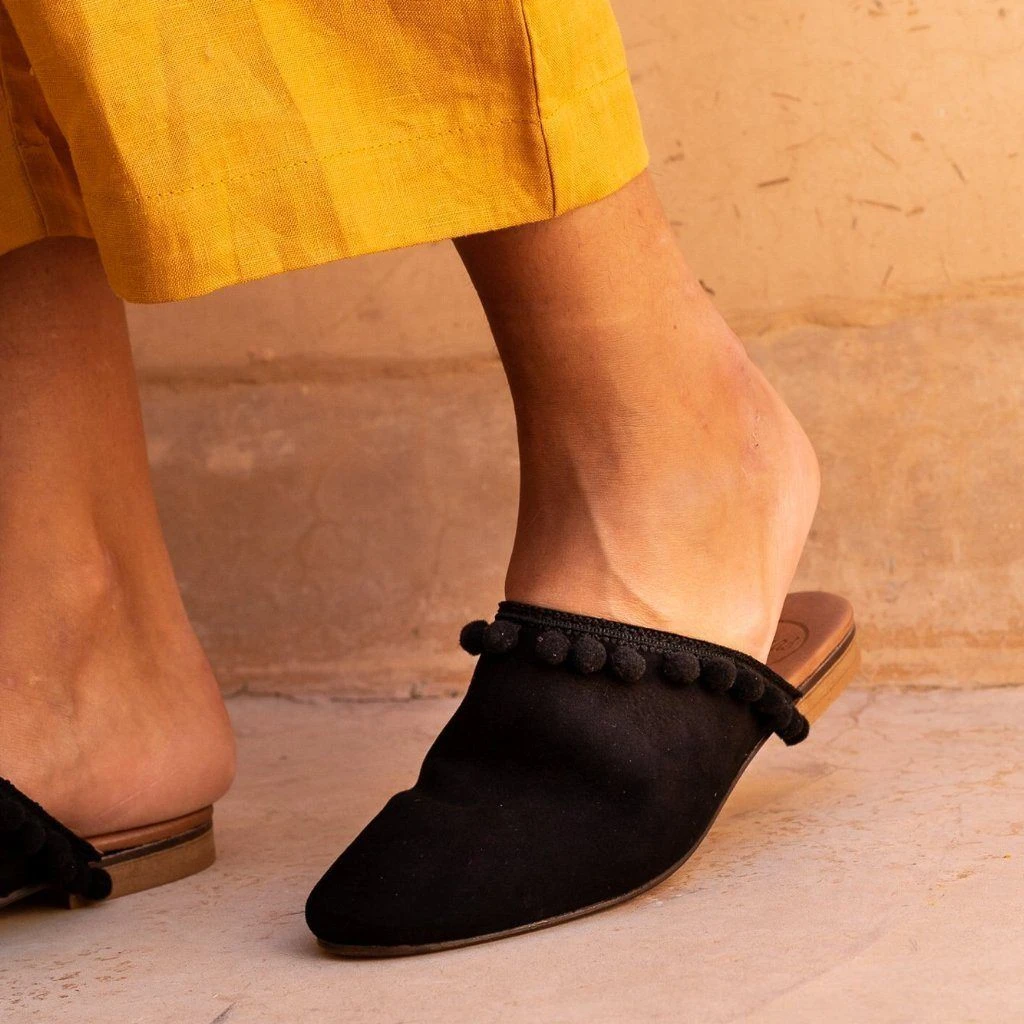 ALOHAS Shoes Alex Pom Pom Black 5 ALOHAS Shoes Alex Pom Pom Black