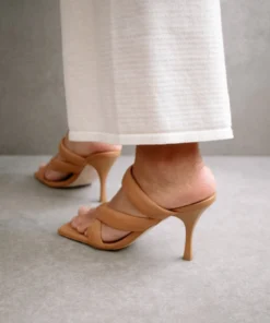 ALOHAS Amaretto Camel Shoes