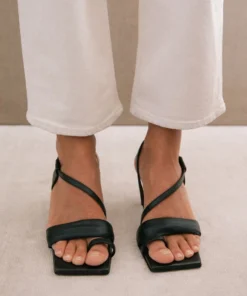 ALOHAS Asymmetric Straps Black