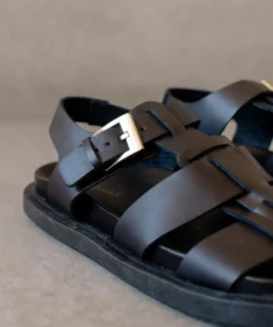 ALOHAS Backbone Black Clog Shoes