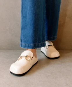 SVEGAN Benny Warm White Loafers