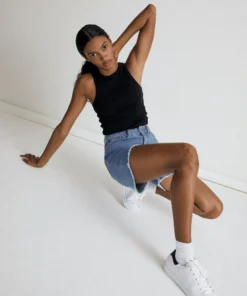 ALOHAS Clothing Berry Deep Blue Jeans