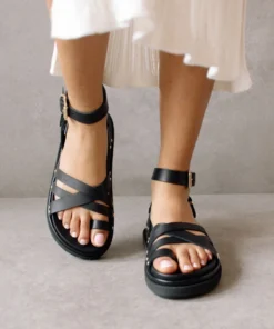 ALOHAS Shoes Buckle Up Black Sandal