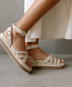 ALOHAS Buckle Up Ivory 11 ALOHAS Buckle Up Ivory