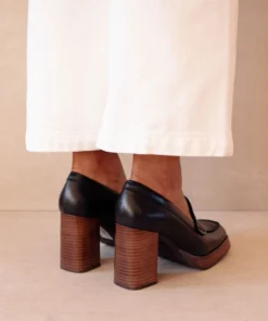 ALOHAS Busy Black Shoes