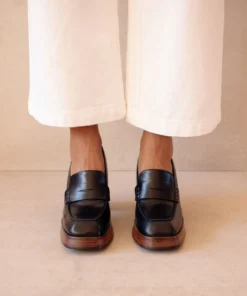 ALOHAS Busy Black Shoes