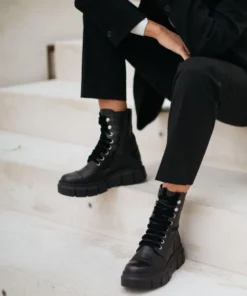 ALOHAS Can Can Black Croco Shoes