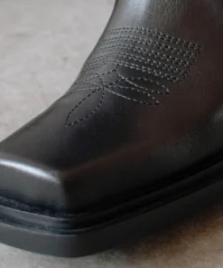 ALOHAS Shoes Cattle Black