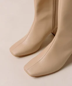 Svegan Chalk Tahini Beige