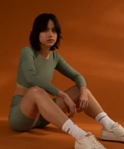 TheManola Clothing Core Crop Top Long Sleeve Green Army