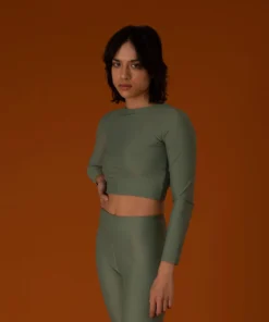 TheManola Core Triangle Back Long Top Green Army