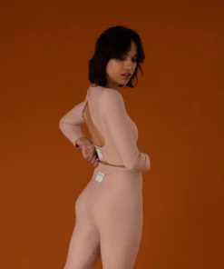 TheManola Core Triangle Back Long Top Rose Clothing