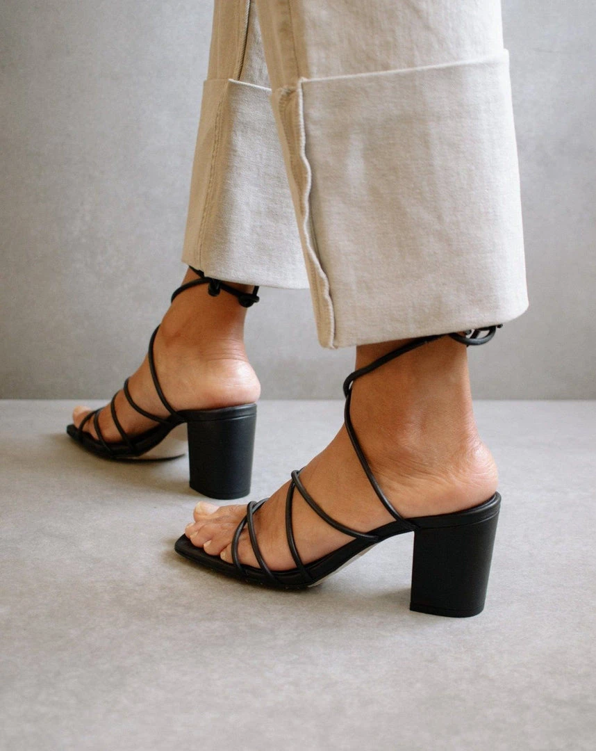 ALOHAS Cosmopolitan Black Sandal Shoes 1 ALOHAS Cosmopolitan Black Sandal Shoes