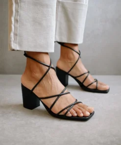 ALOHAS Cosmopolitan Black Sandal Shoes