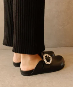 ALOHAS Cozy Crystal Black Shoes