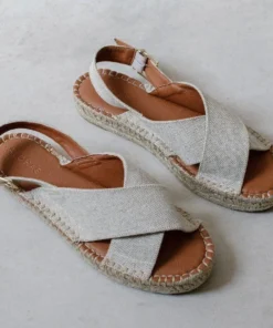 ALOHAS Crossed Platform Bicolor Shoes 9 ALOHAS Crossed Platform Bicolor Shoes