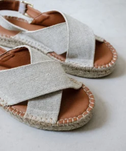 ALOHAS Crossed Platform Bicolor Shoes 12 ALOHAS Crossed Platform Bicolor Shoes