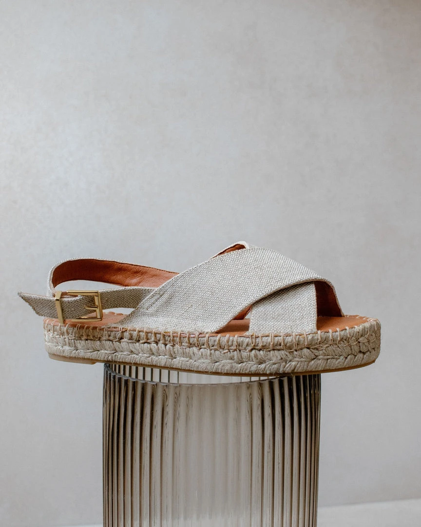 ALOHAS Crossed Platform Bicolor Shoes 7 ALOHAS Crossed Platform Bicolor Shoes