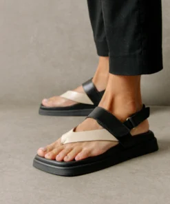 ALOHAS Decade Bicolor Black Ivory Shoes