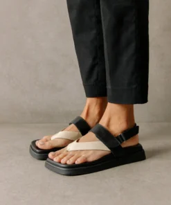 ALOHAS Decade Bicolor Black Ivory Shoes