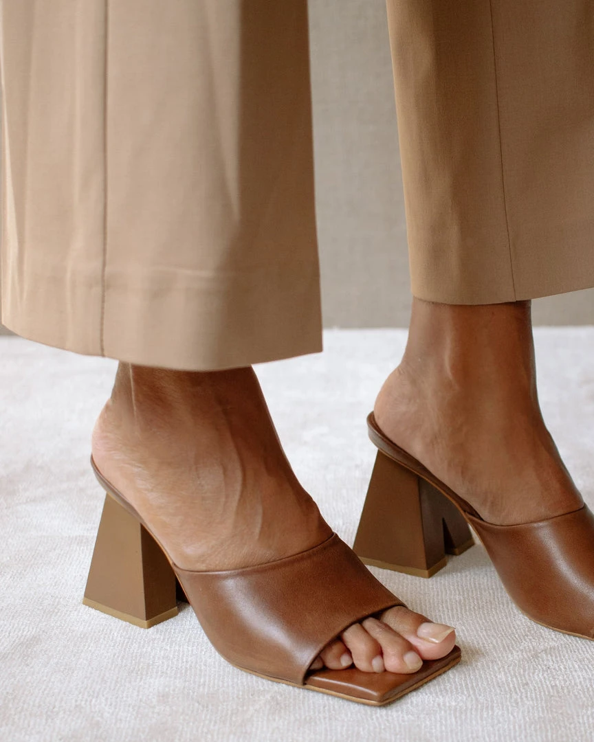 ALOHAS Dune Camel Shoes 6 ALOHAS Dune Camel Shoes