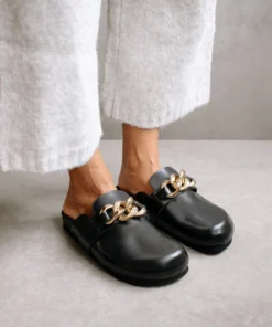 ALOHAS Shoes Fireplace Chain Black