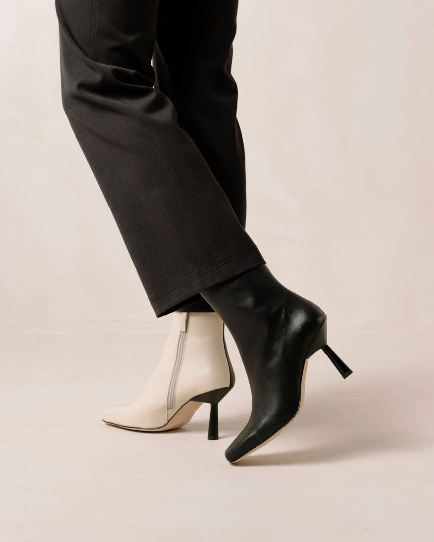 ALOHAS Frappé Black Cream Shoes 7 ALOHAS Frappé Black Cream Shoes