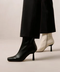 ALOHAS Frappé Black Cream Shoes