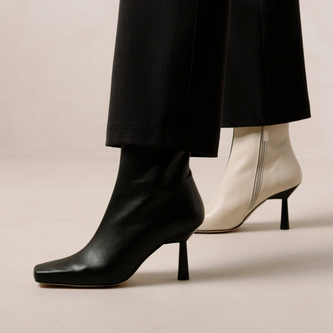 ALOHAS Frappé Black Cream Shoes 3 ALOHAS Frappé Black Cream Shoes