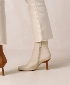 ALOHAS Frappé Camel Cream Shoes