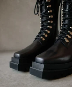 ALOHAS Hangar Black Shoes