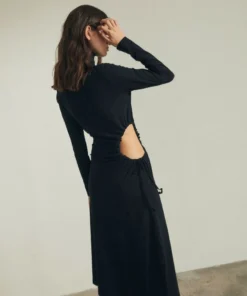 ALOHAS Clothing Knockout Dress Black