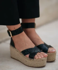 ALOHAS Lake KK Green Snake Shoes