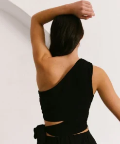 ALOHAS Magnet Top Black Clothing