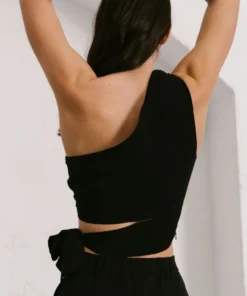 ALOHAS Magnet Top Black Clothing