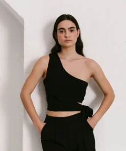 ALOHAS Magnet Top Black Clothing