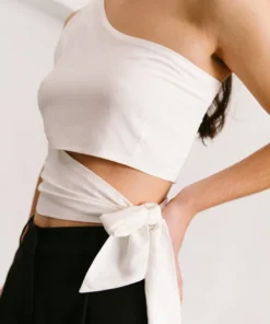 ALOHAS Clothing Magnet Top Ivory