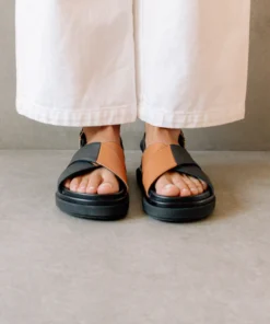 ALOHAS Marshmallow Bicolor Black Tan