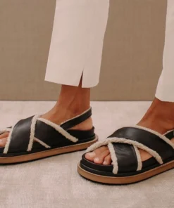 ALOHAS Marshmallow Black Leather