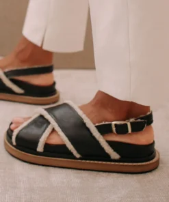 ALOHAS Marshmallow Black Leather