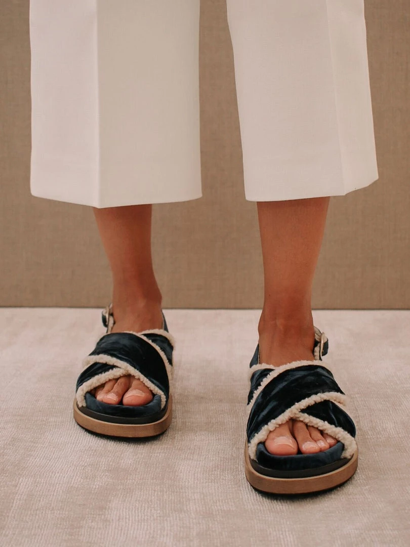 ALOHAS Marshmallow Blue Velvet Shoes 6 ALOHAS Marshmallow Blue Velvet Shoes