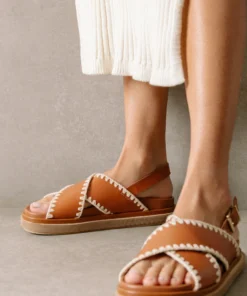 ALOHAS Marshmallow Crochet Tan Ivory