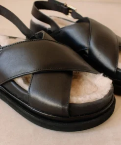 ALOHAS Marshmallow Furry Black 13 ALOHAS Marshmallow Furry Black