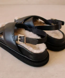 ALOHAS Marshmallow Furry Black
