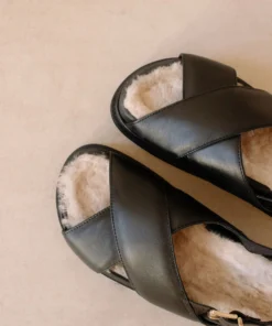 ALOHAS Marshmallow Furry Black 14 ALOHAS Marshmallow Furry Black